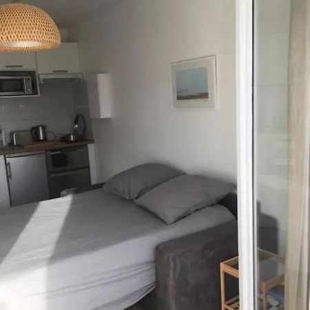 아파트 Un Balcon Sur La - Appt A 30m De La