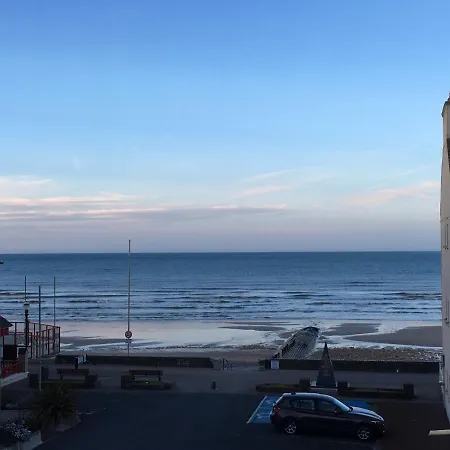 Appartement Un Balcon Sur La - Appt A 30m De La *