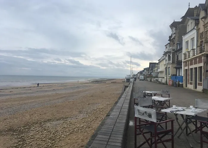 Un Balcon Sur La - Appt A 30m De La Apartment Saint-Aubin-Sur-Mer (Calvados)